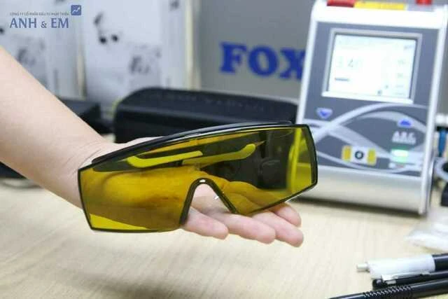 May-Laser-nha-khoa-ARC-FOX-1-scaled
