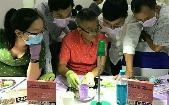 khoa-hoc-noi-nha-root-camp