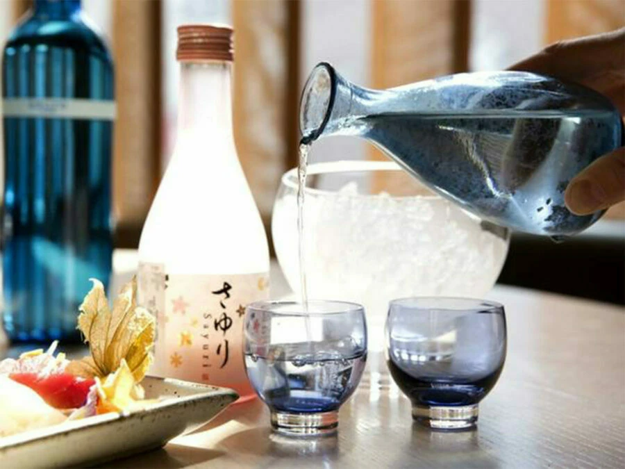 Rượu sake – tinh hoa quà tặng từ công ty Anh & Em – tổng quan