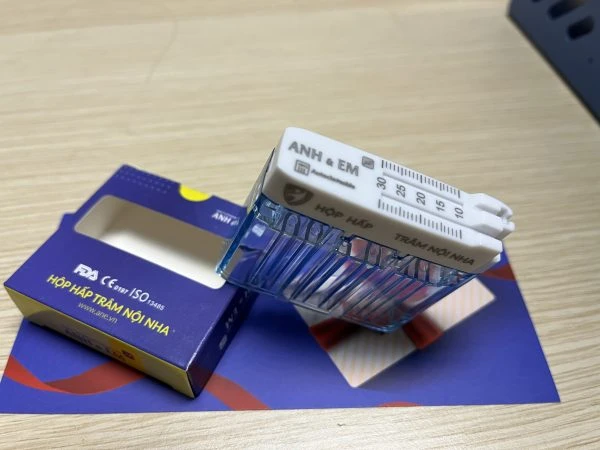 Hộp hấp trâm nội nha