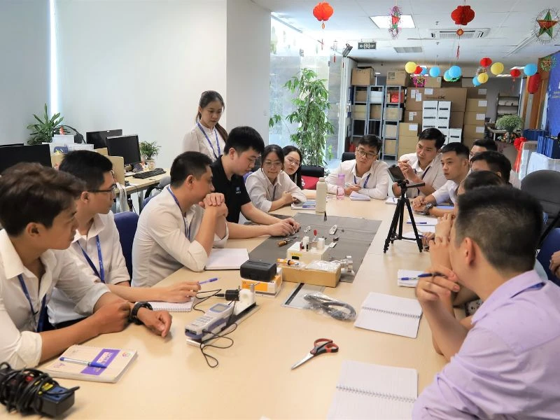 Đội ngũ kỹ thuật Anh & Em cùng chuyên gia MDA