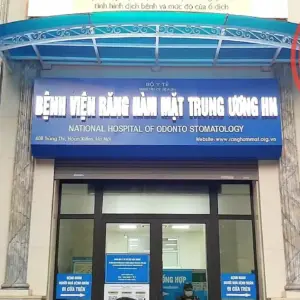 trồng răng implant