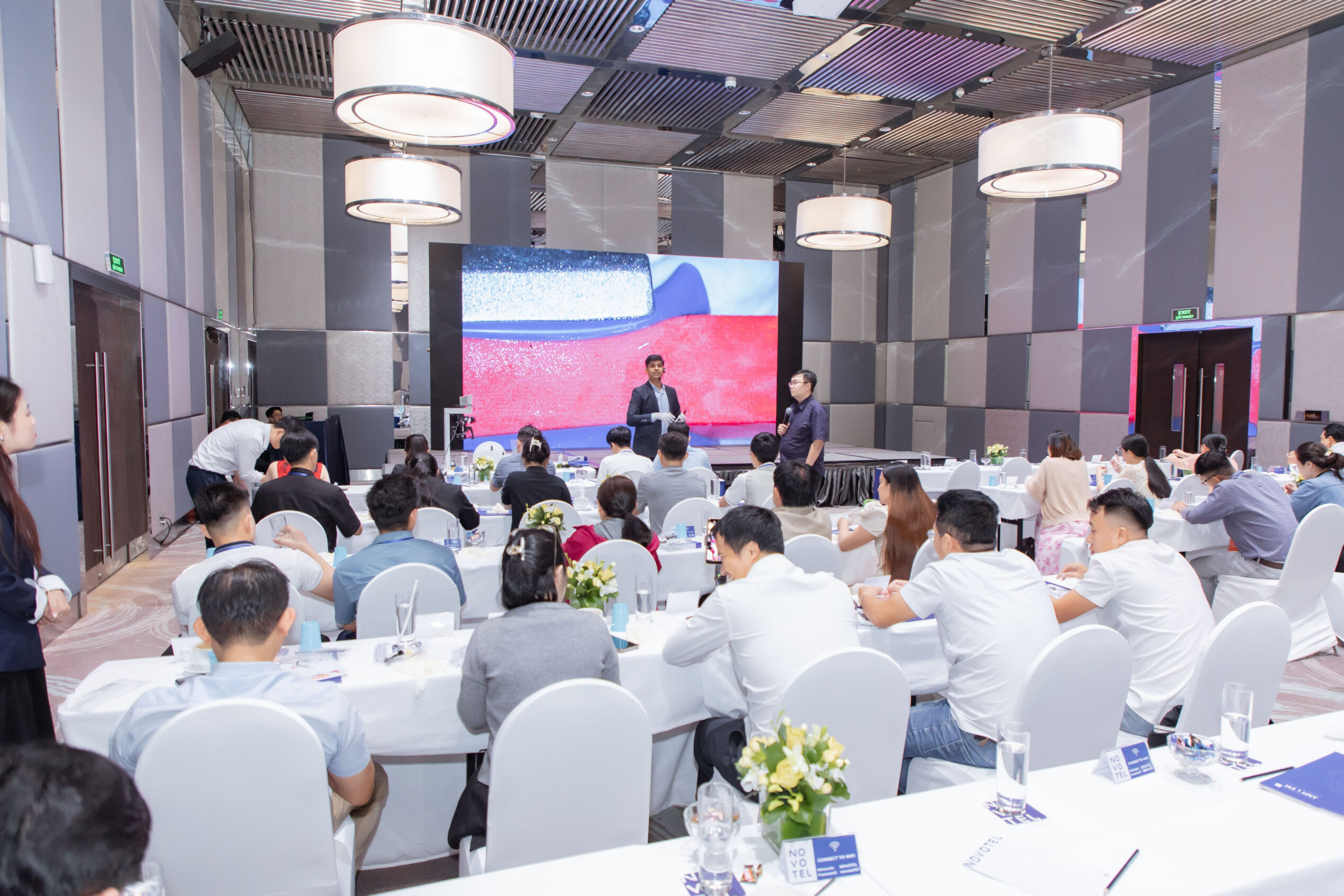 Ts. Bs. Nguyễn Quang Tâm tại hội thảo Endo Excellent