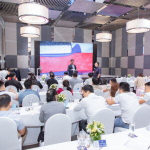 Ts. Bs. Nguyễn Quang Tâm tại hội thảo Endo Excellent